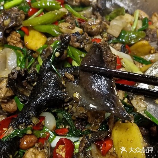 千里回香草酸汤鸡