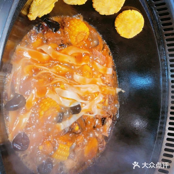 老村长大东北铁锅炖.炒菜烧烤(韩森路店)