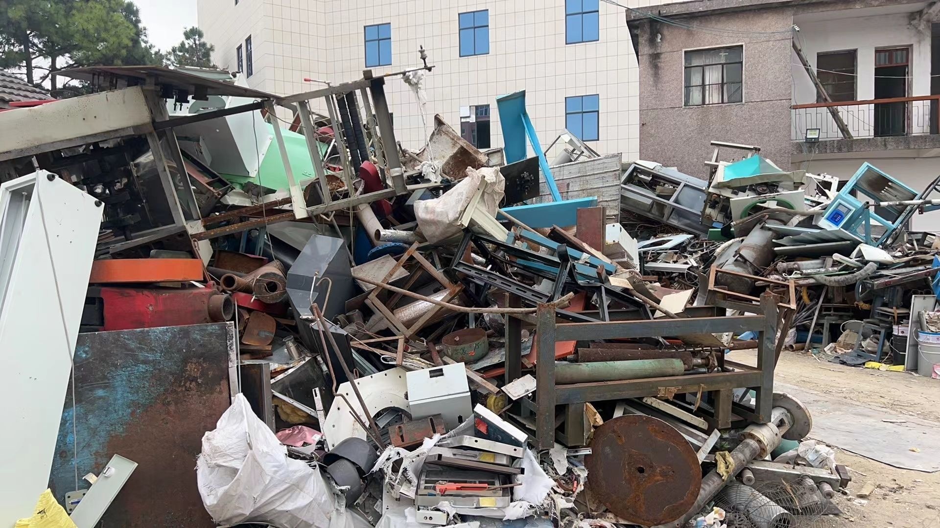 鹏程万里再生资源回收站