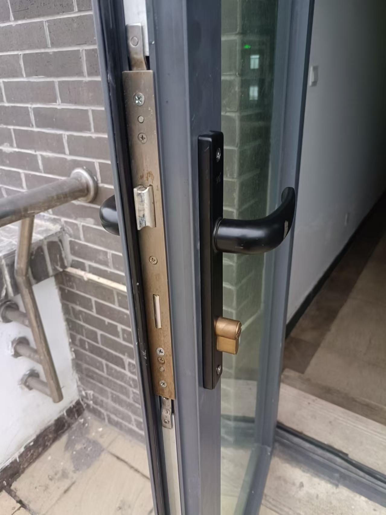 龙腾开锁汽车钥匙指纹锁