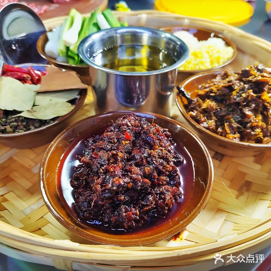 东华鲜切牛肉自火锅(新迎店)