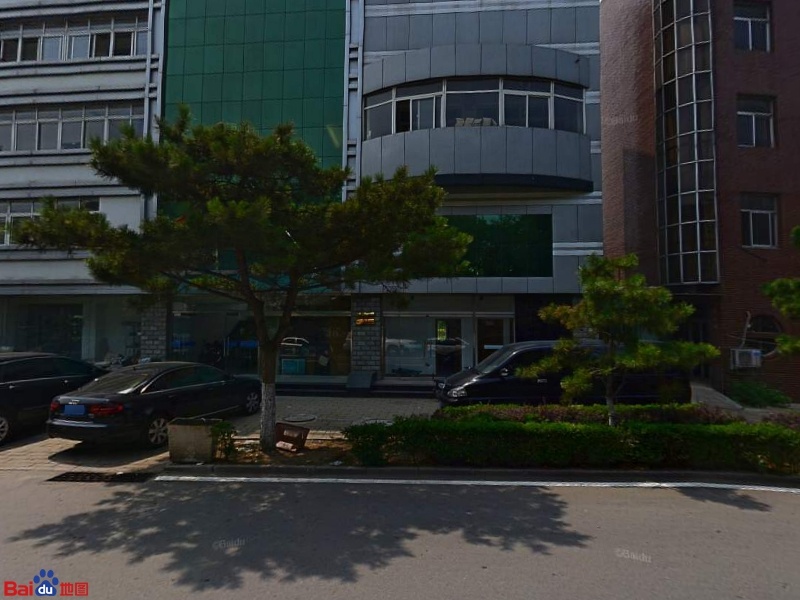 新丰房地产公司