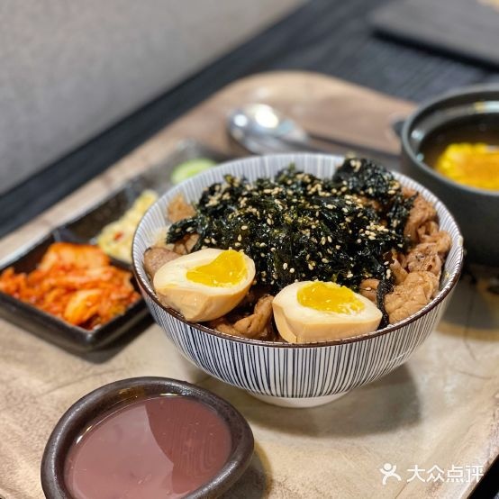 丼坊· 丼を作る屋(量子晨一店