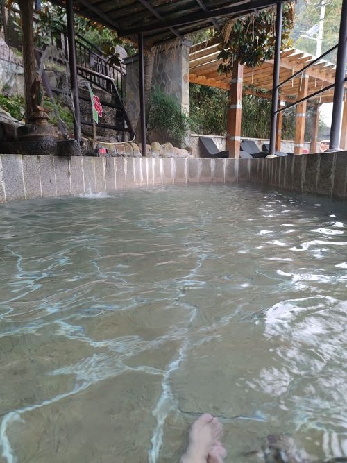 热水塘温泉山庄