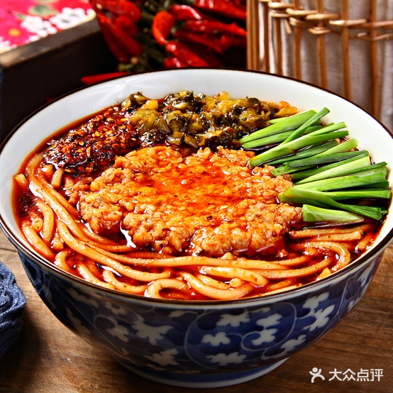 铁朋小郭米线(金江店)