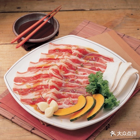 小猪仔·肉家靠肉布车(中南魔力月光店)