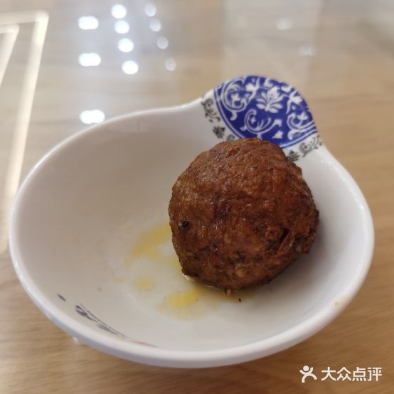 鸿面坊州拉纯汤牛肉面