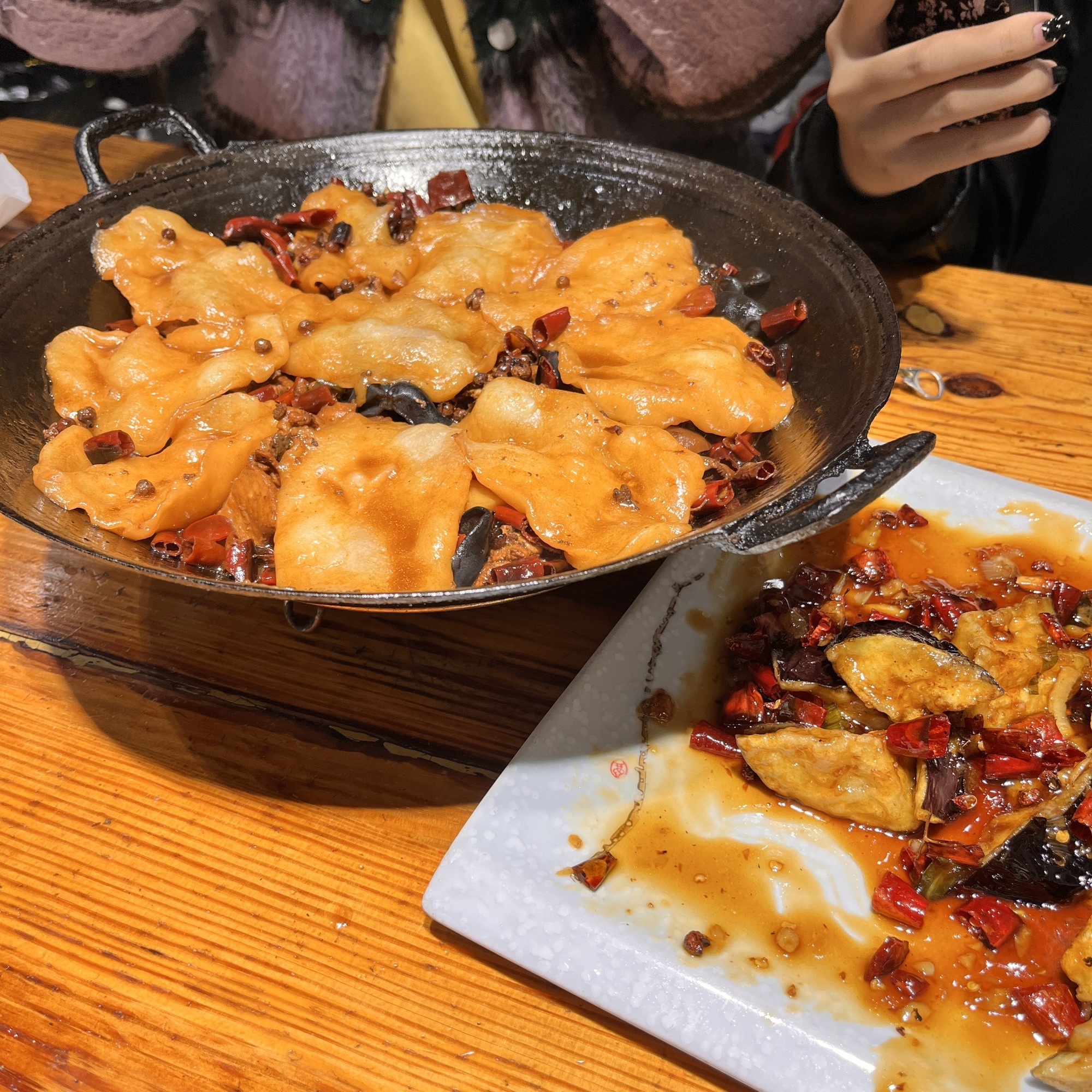 忠立·百味地锅鸡(夹河西街店)