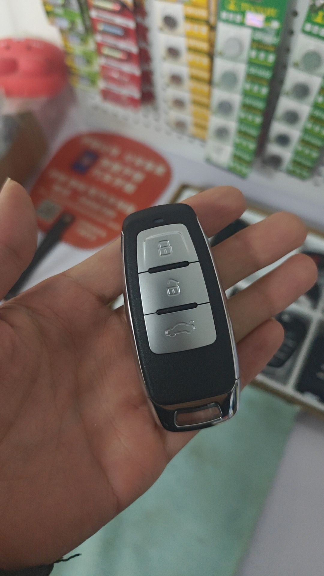 开锁换锁汽车钥匙4S店