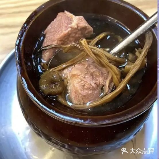 南昌瓦罐汤木桶饭