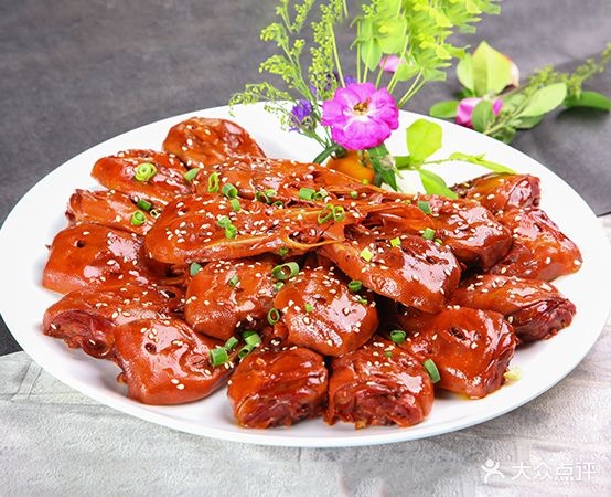 春吖干锅鸭头