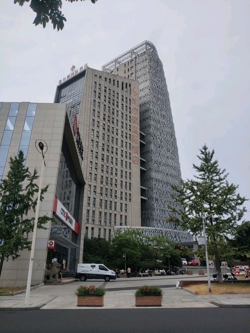 温馨亲子双卧家庭房（配儿童用品）