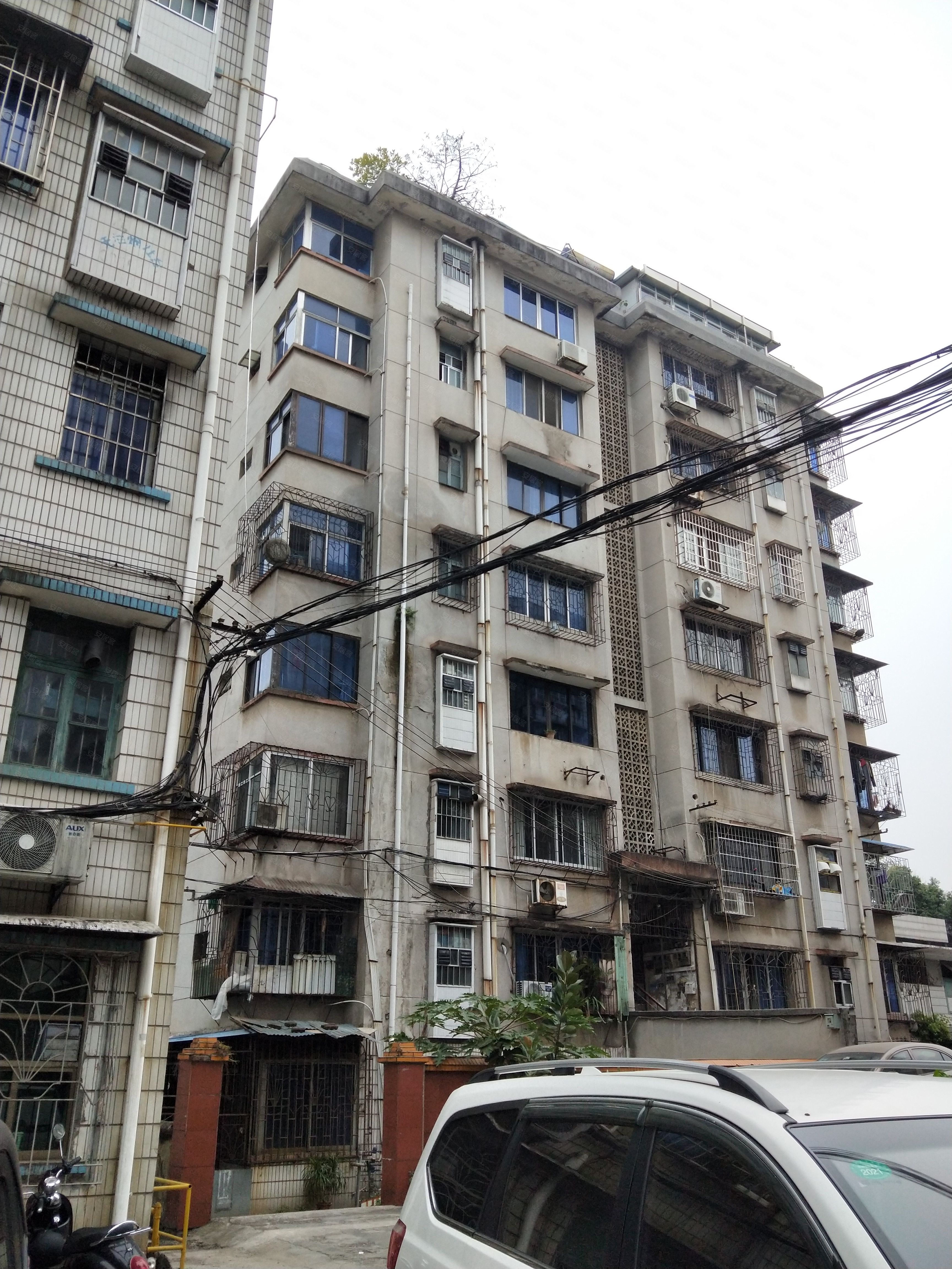 地区政法大院
