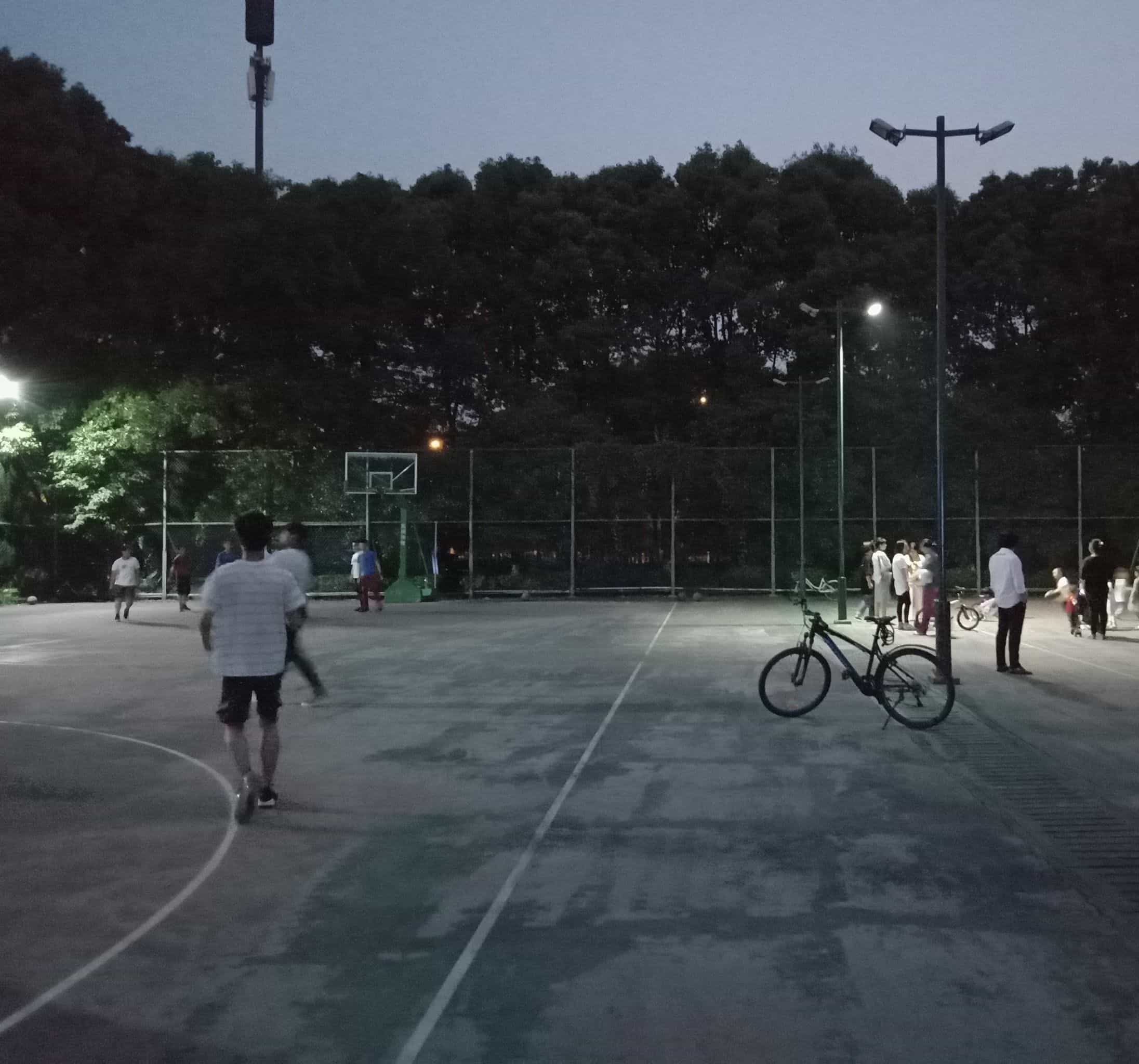 东裕社区篮求场