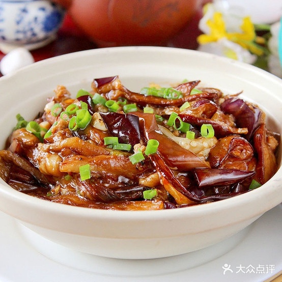 老彭土菜馆(恒兴华府店)