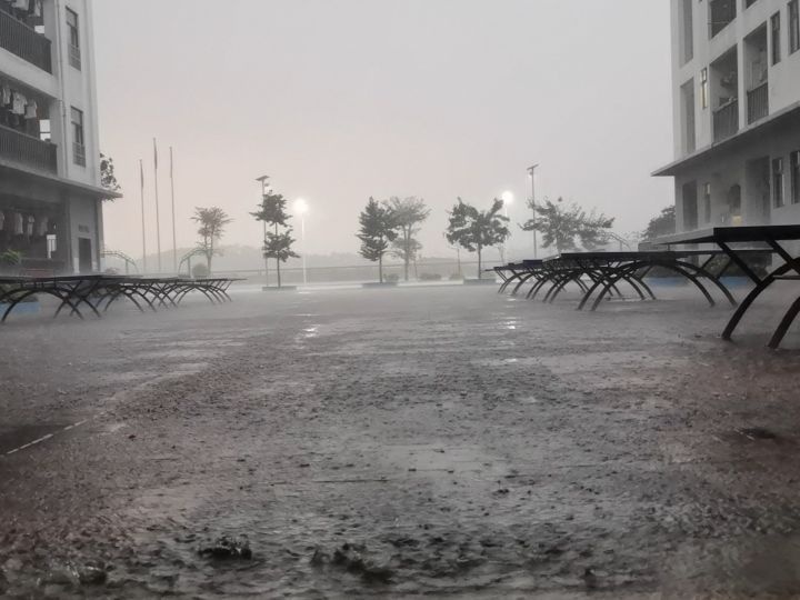 钦州市第十六中学