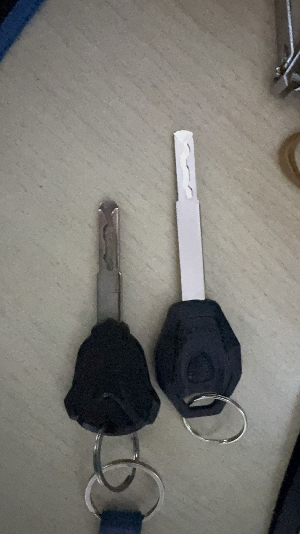 宏发开锁换锁汽车钥匙