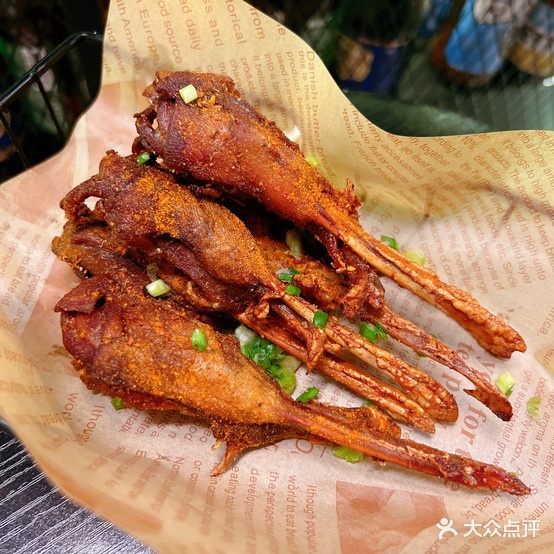 乌托邦酒咖良鲜生烧烤(海螺店)