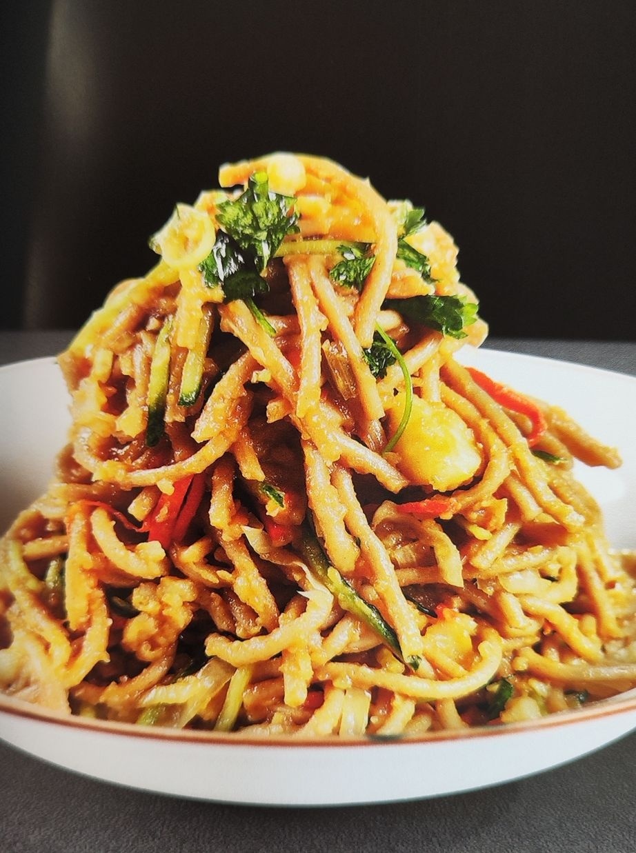 村里人家炖菜馆(东联店)环境