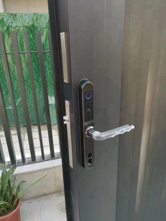 万疆开锁换锁指纹锁