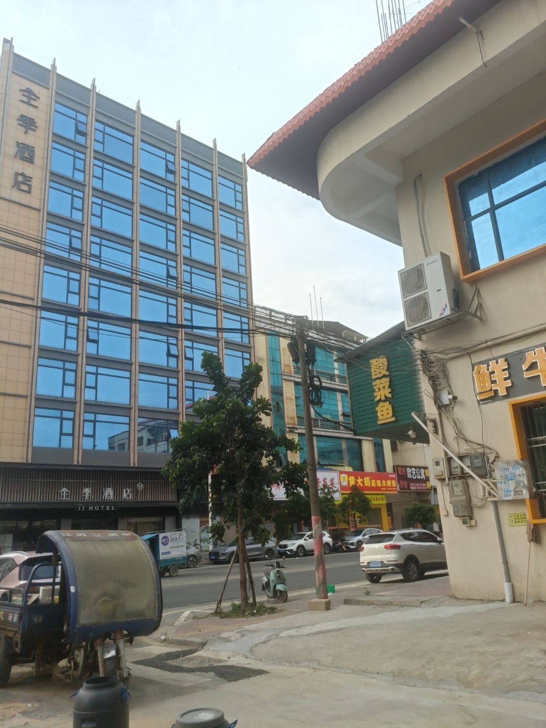 四季酒店(海滨二路中店)