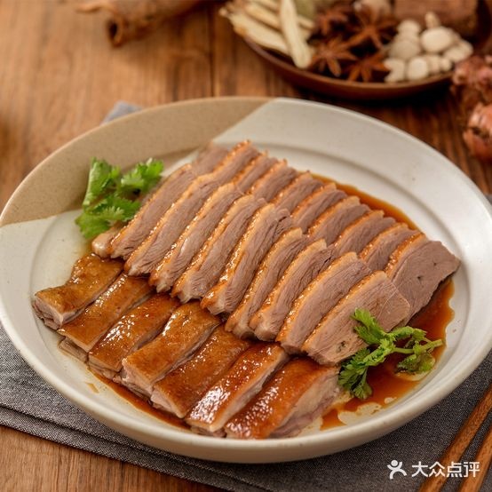 新梅里鹅饭店(桫椤湾店)