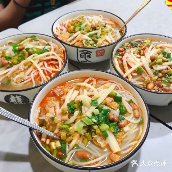 忆螺巷螺蛳粉(步行街小巷店)