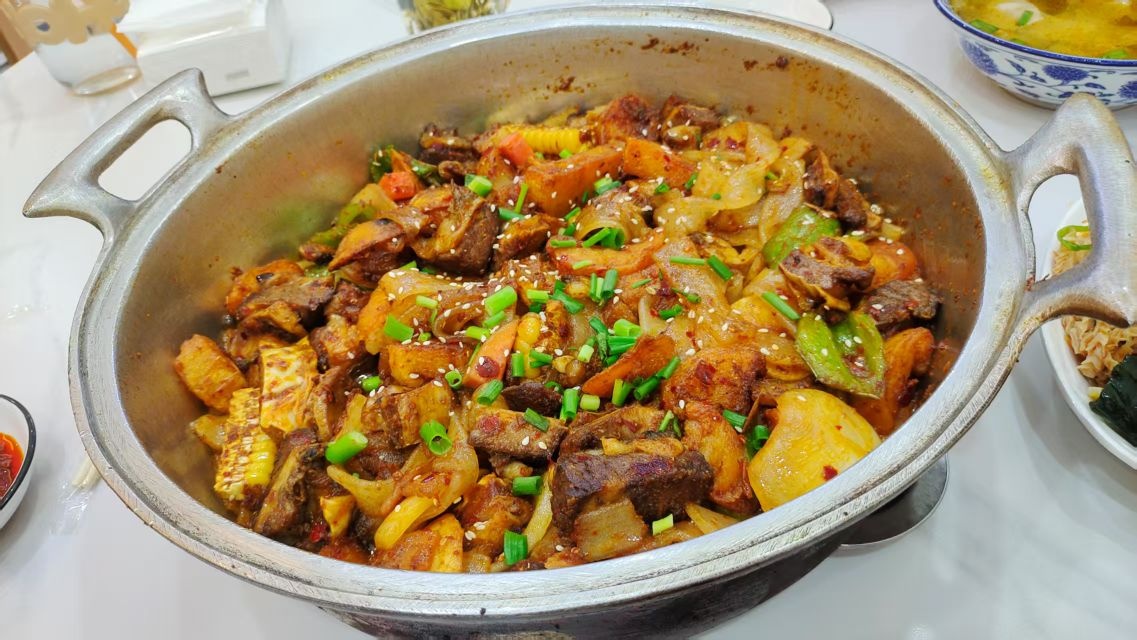 阿布炕锅手抓烤肉美食(格尔木店)