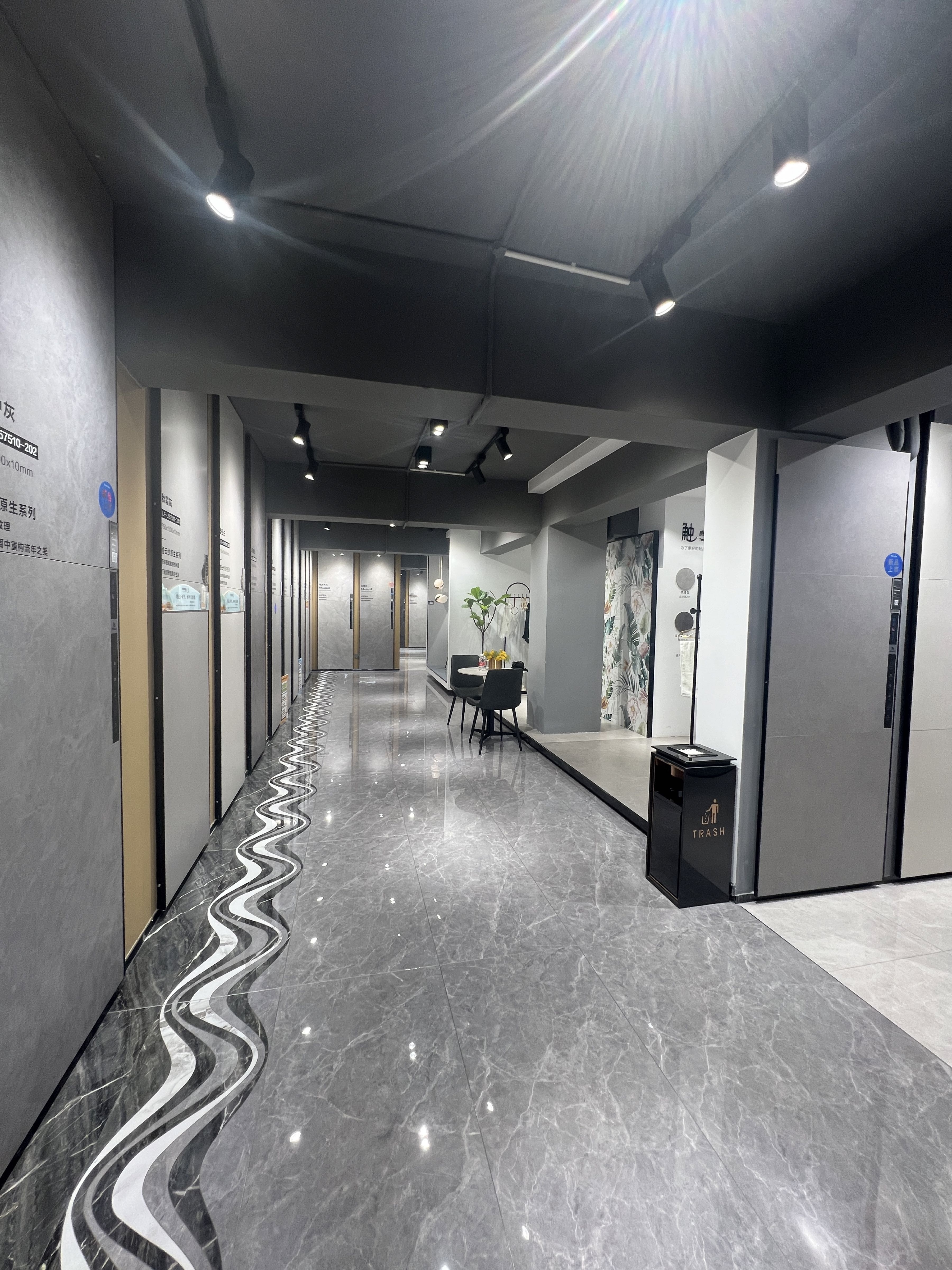 朝发建材陶瓷(同乡会大厦店)
