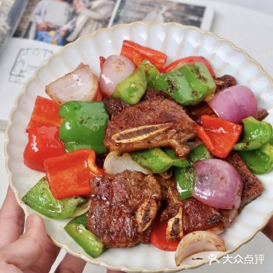 新希望高新皇冠·颐都府西餐厅