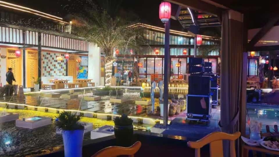 蜀镇鲜货火锅(龙密路店)
