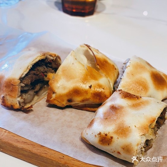 古丽家新疆烧烤专营店(兴鹤大街店)