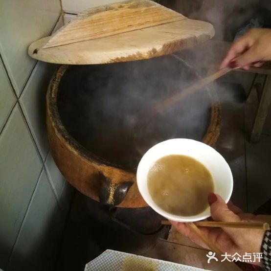 东老门刘记擂茶粑