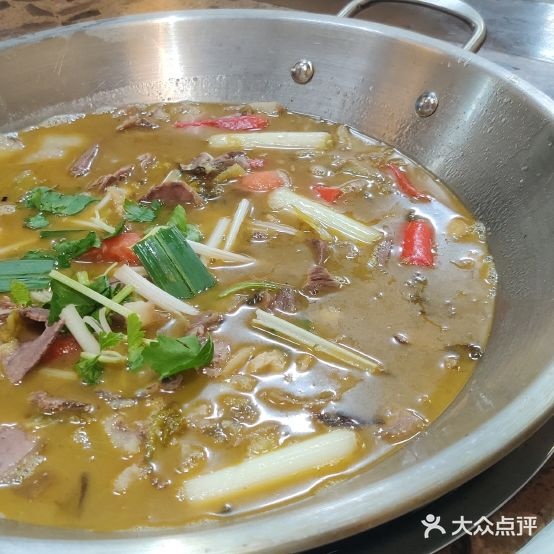 雅安市雨城区蔹礤香蜀牛牛肉汤锅