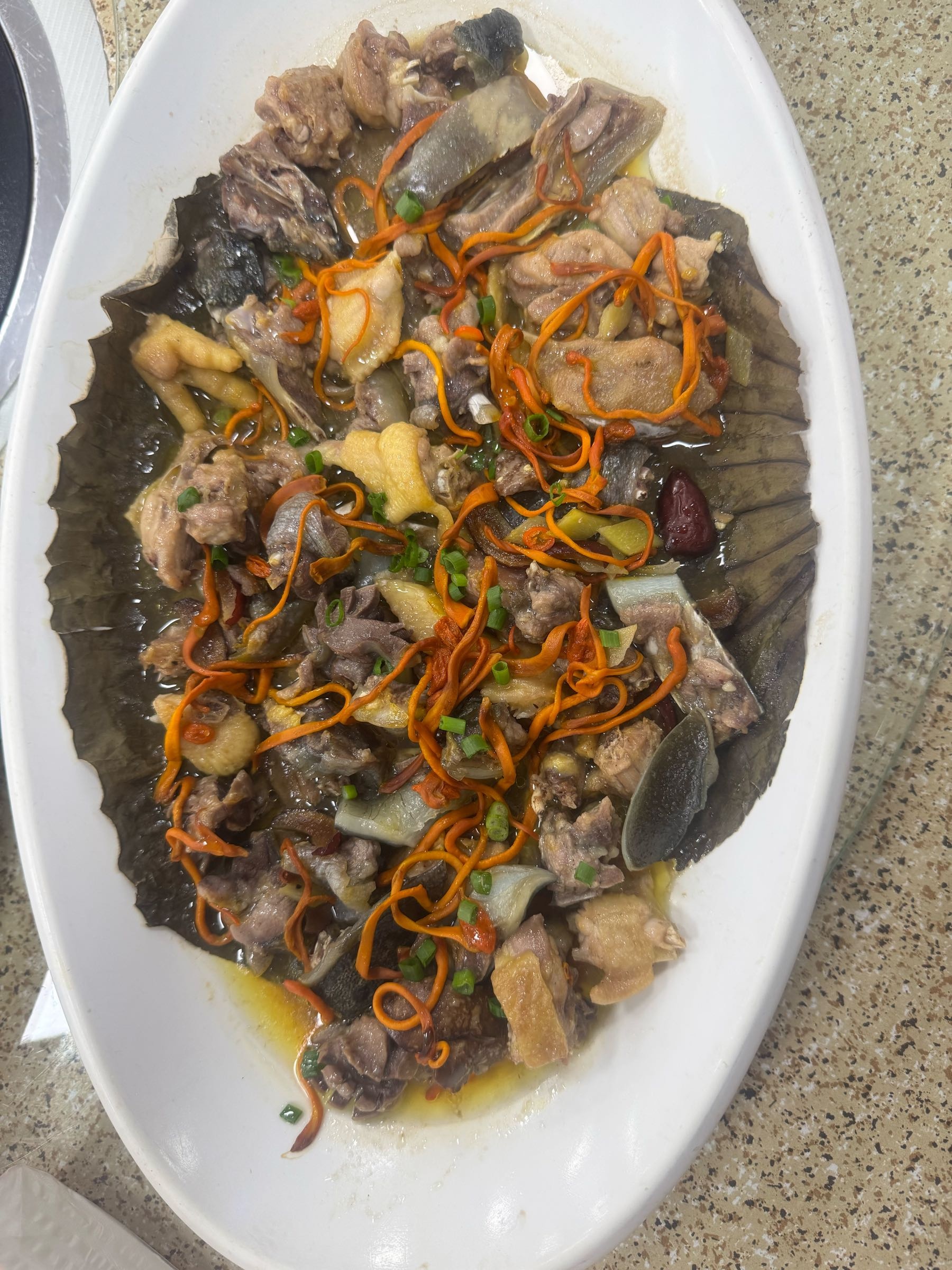 粤月虹林居·海鲜餐厅