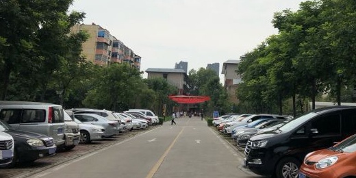 洛阳正骨医院(洛阳东花坛院区)东院-停车场