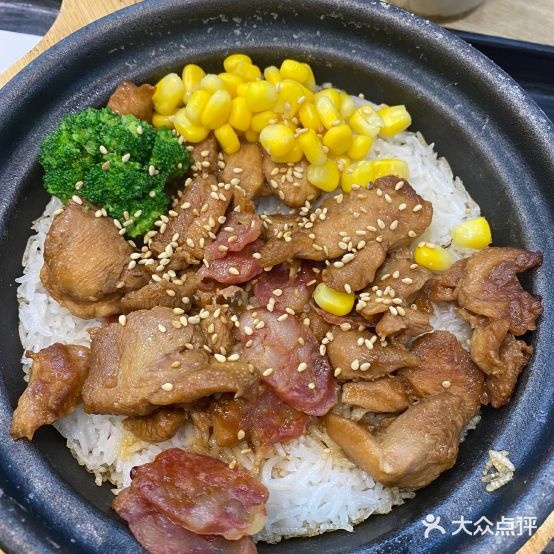 米国现煮堡仔饭(汉阳摩尔城店)