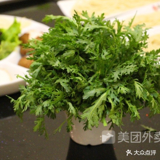 艳艳小吃麻辣烫(龙泰路店)
