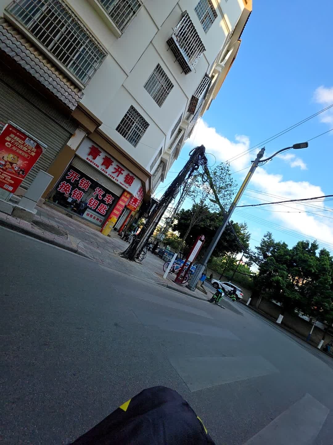 青青开锁