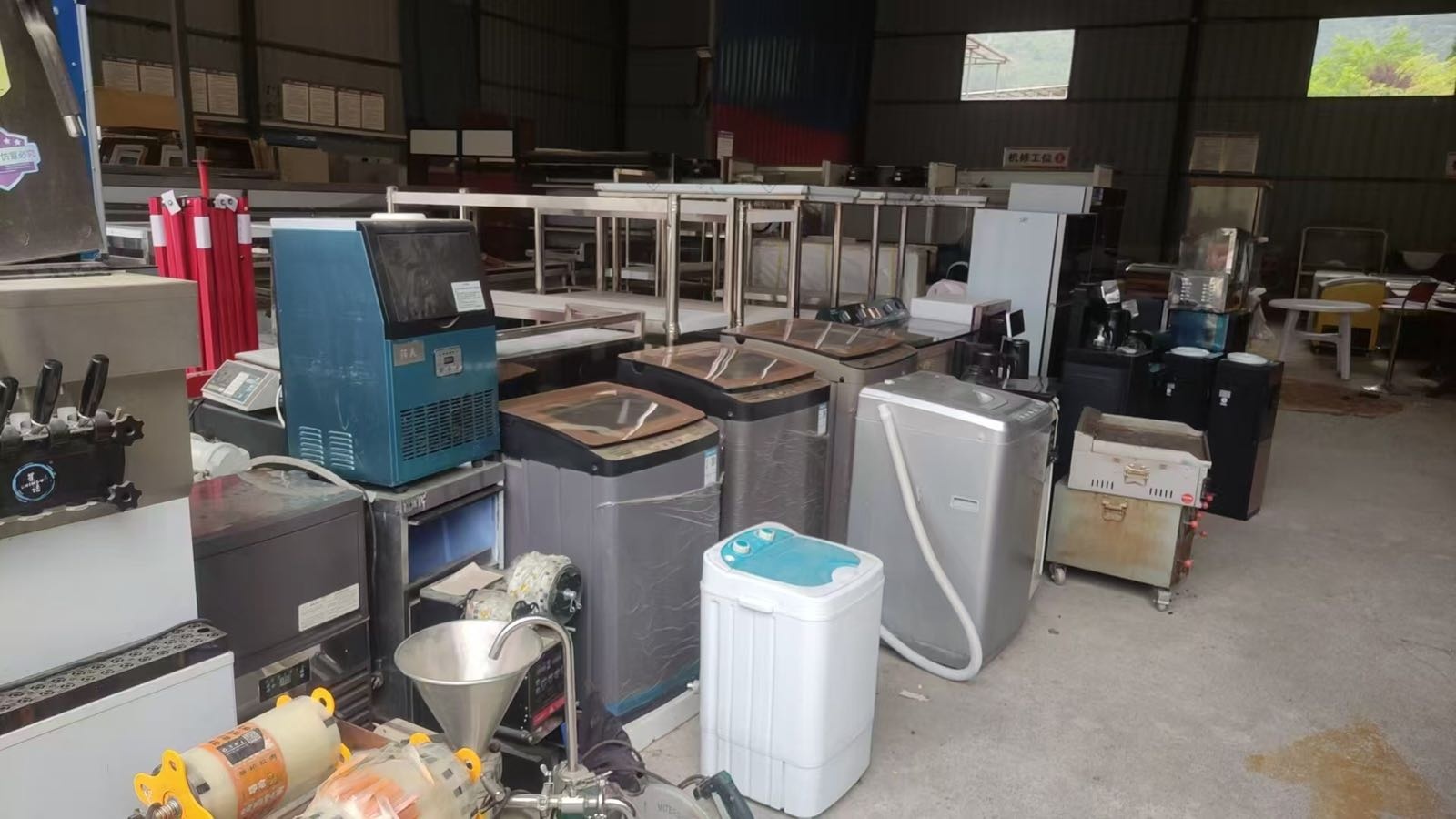 匀集汇二手交易市场·各类闲置办公用品·库存家具尾货