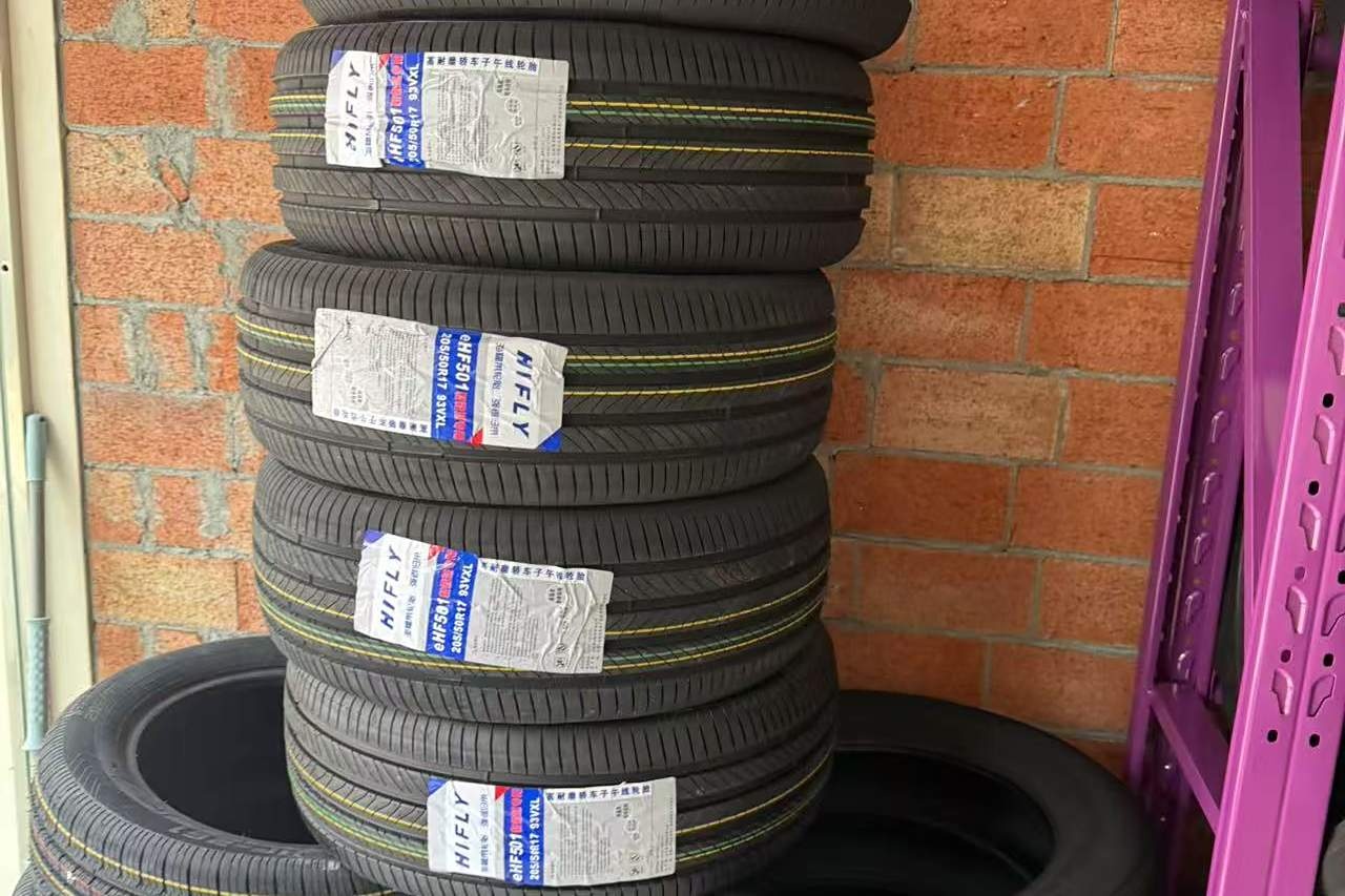 吉奥汽车轮胎电瓶