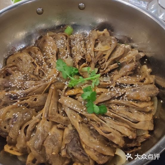 八仟万干货鸭头(焦东店)