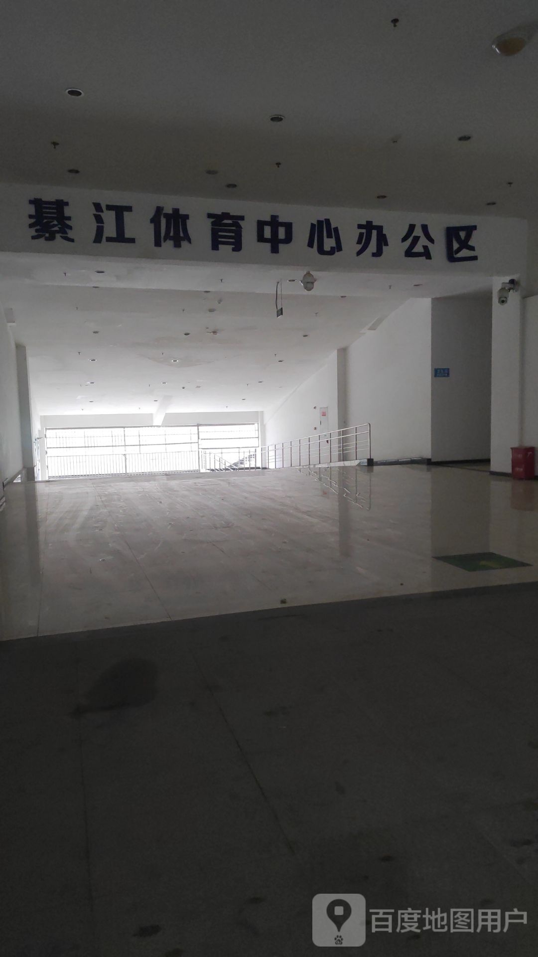 綦江体育中心-游泳馆