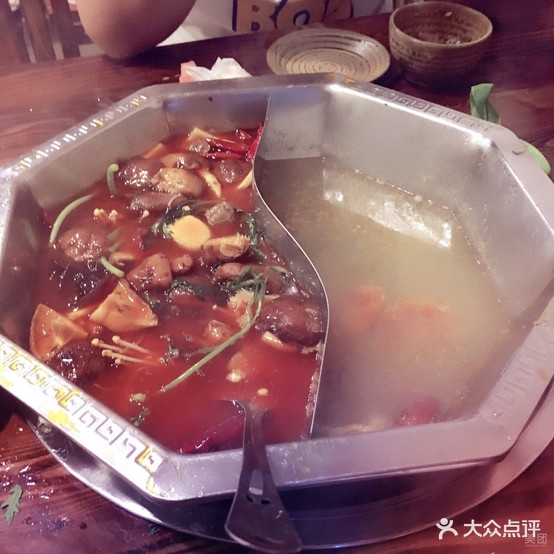 川蜀红九宫格火锅(太湖国际花园店)