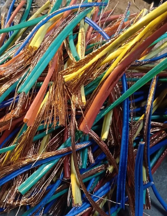 铜铁废品回收站