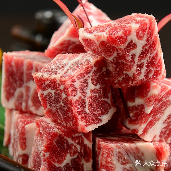 尚白·炭火烧(五缘湾天虹购物中心金湖路店)