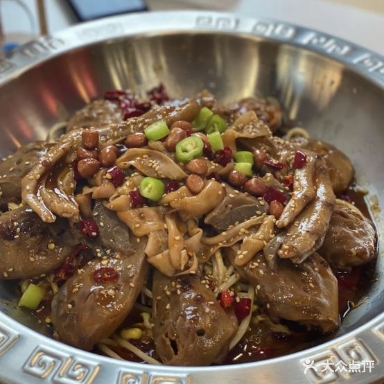 旧牌坊·干锅鸭头(高沙店)