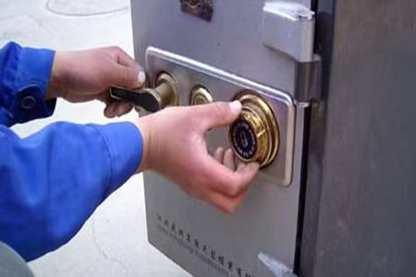 平阴安家开锁换锁修锁配汽车钥匙