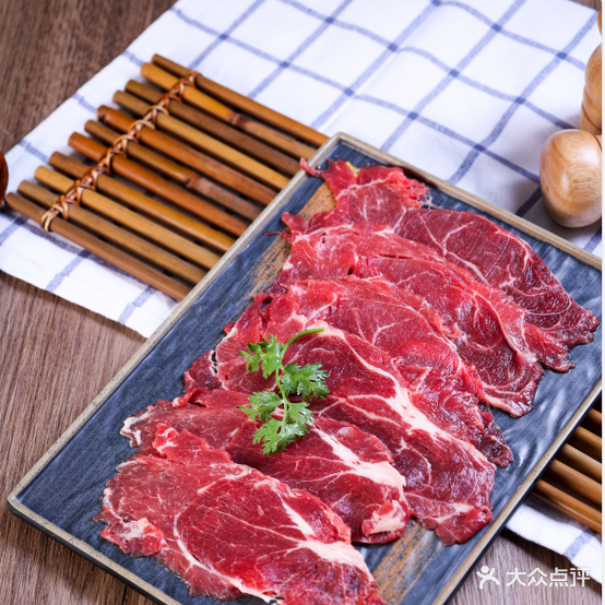 玫瑰花园鲜牛肉火锅自助(黑金店)