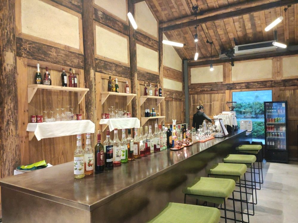 大屋脊民谣酒吧